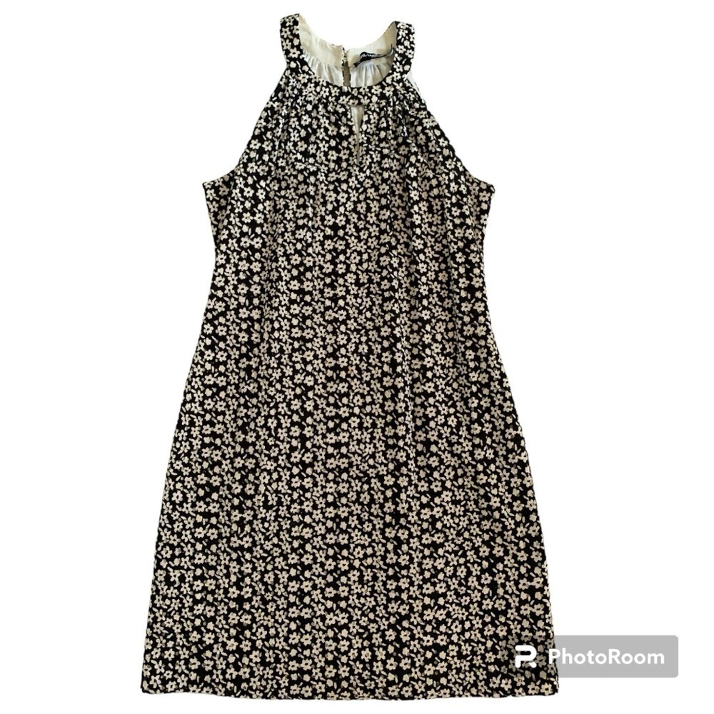 Karl Lagerfeld Floral Lace Eyelet Sleeveless Black/White Shift Dress in Size 2